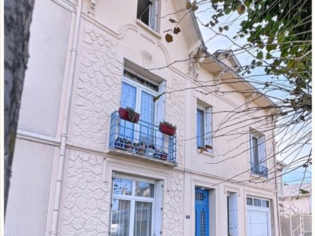 Maison à vendre 9 pièces SAINT MAIXENT L'ECOLE 79