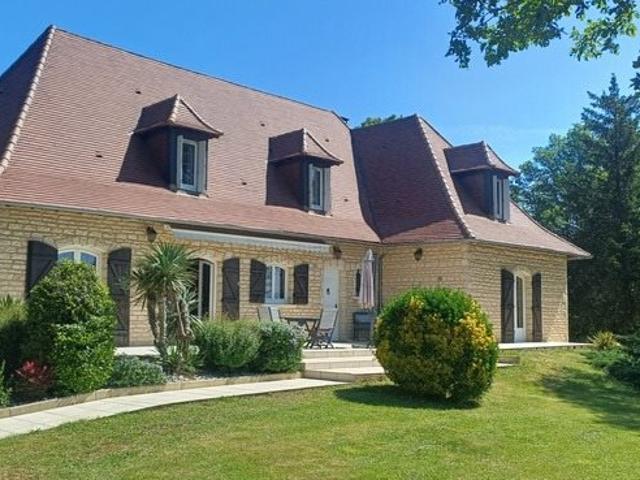 Maison à vendre 9 pièces Proche de Cubjac 24 250m² Cubjac