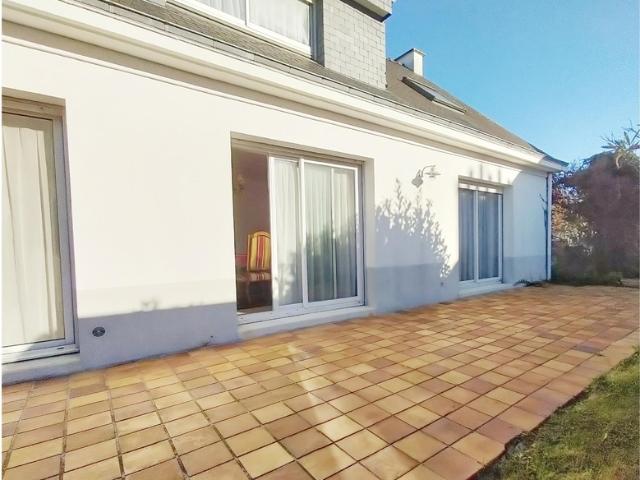 Maison à vendre 9 pièces VANNES 56 Garage jardin