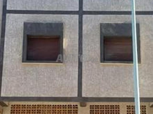 Maison à vendre composée de deux étages avec terrasse Superficie 60 m