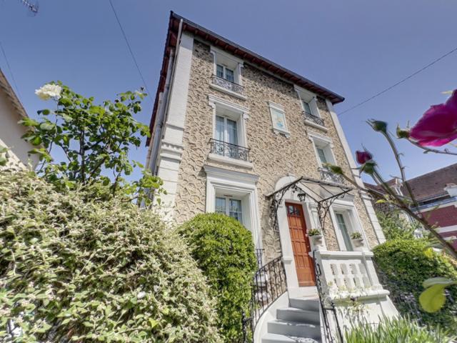 Maison a vendre CHELLES centre ville Secteur Abbesses