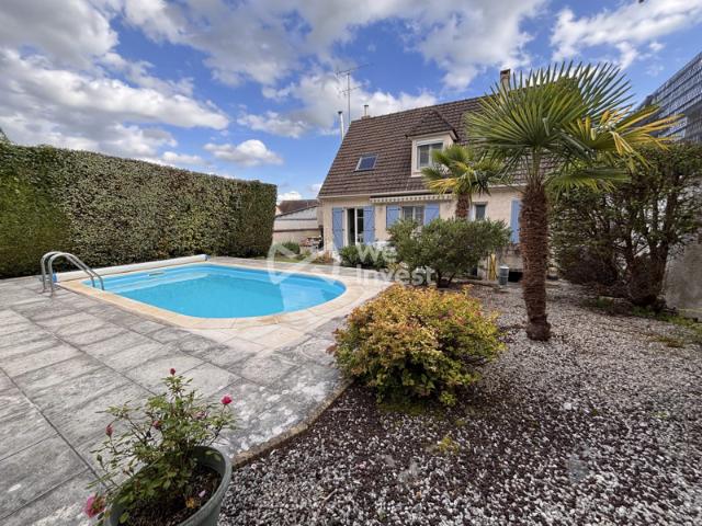 Crécy la Chapelle maison de 115m2 Hors zone inondable Pis