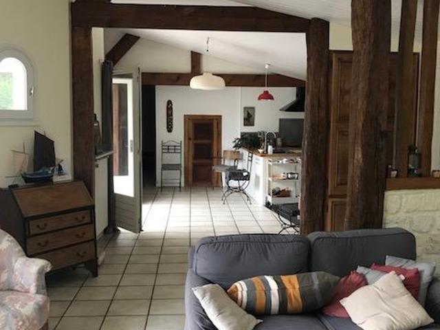 Maison à vendre à Tonnay Charente 17430