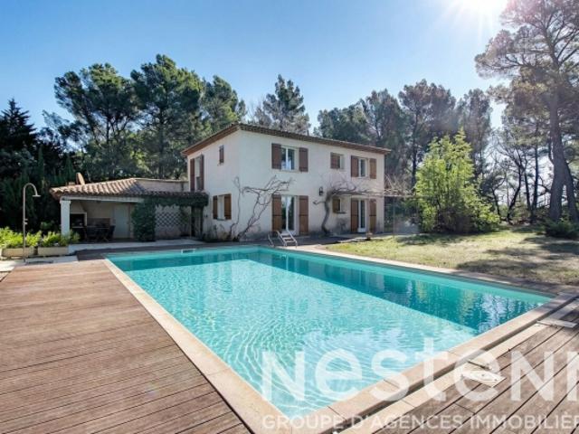 Maison à vendre à TOURTOUR ! de 147.66 m2 avec 5 pièces + garage + piscine