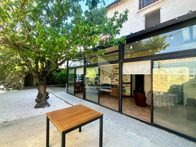 Maison à vendre à Tuchan garage jardin avec Piscine