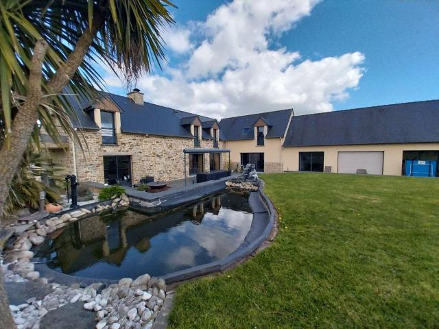 Maison à vendre à Val d'Izé 35450