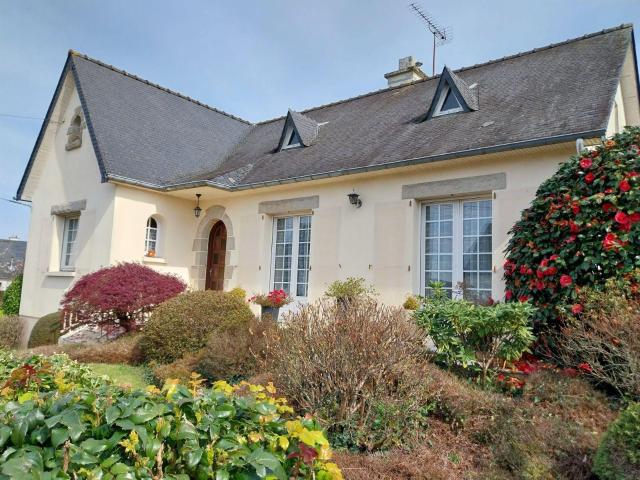 Maison à vendre à Val d'Izé 35450