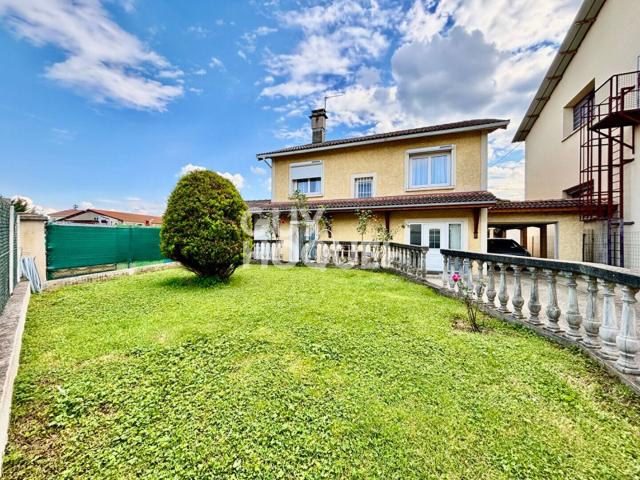 Maison à vendre à Vaulx en Velin 5 pièces, 4 chambres