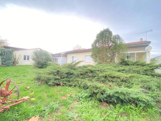 Maison à vendre à Vayres 33870