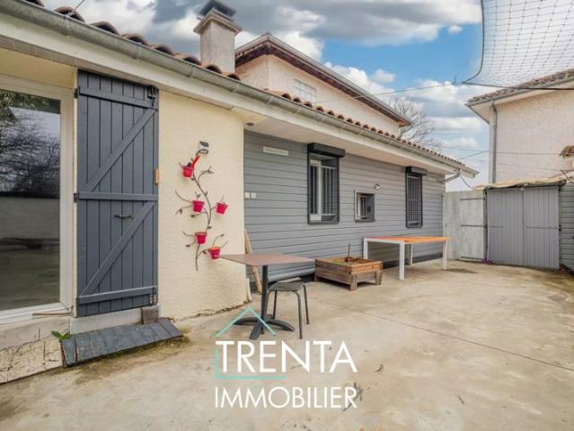 Maison à vendre à Voiron. 97 m² habitables + 72 m² de sous sol
