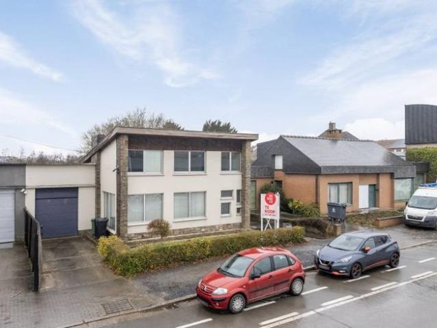 Maison à vendre à Ypres avec 3 chambres, garage et jardin