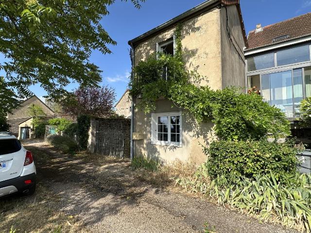 Maison à vendre à Aluze 71510