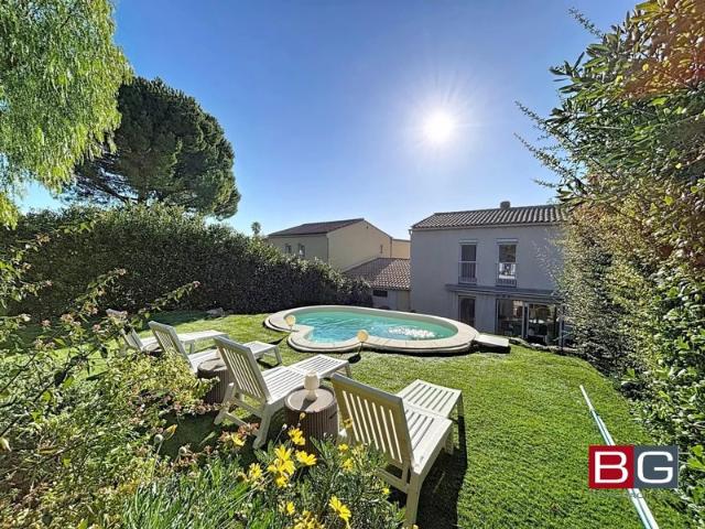 Maison à vendre à Antibes – Domaine fermé