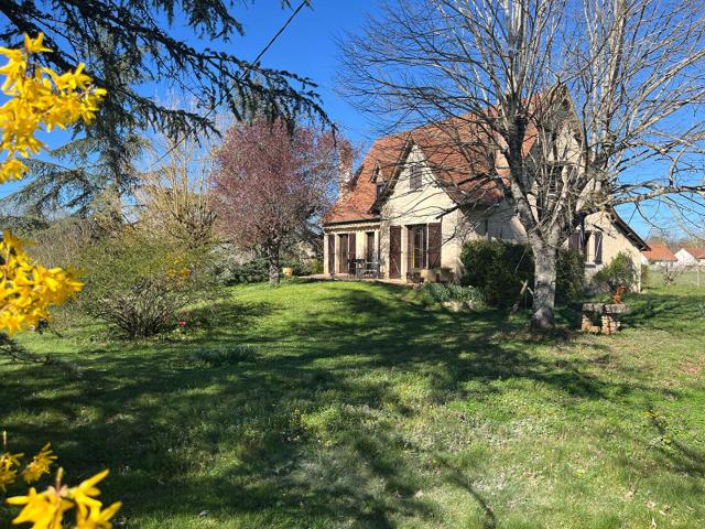 Maison à vendre à Assier 46320