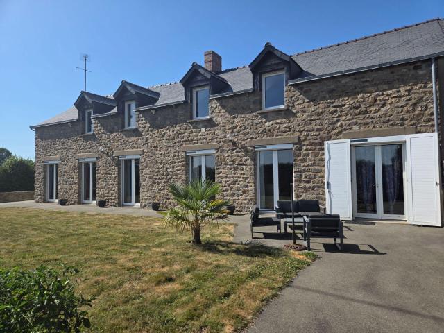 Maison à vendre à Aron 53440