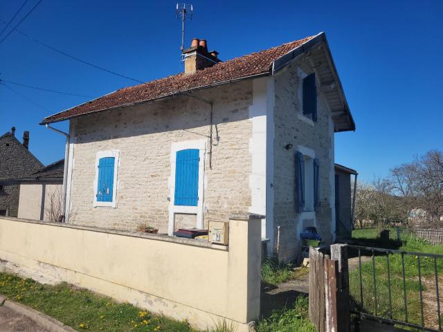 Maison à vendre à Arcy sur Cure 89270