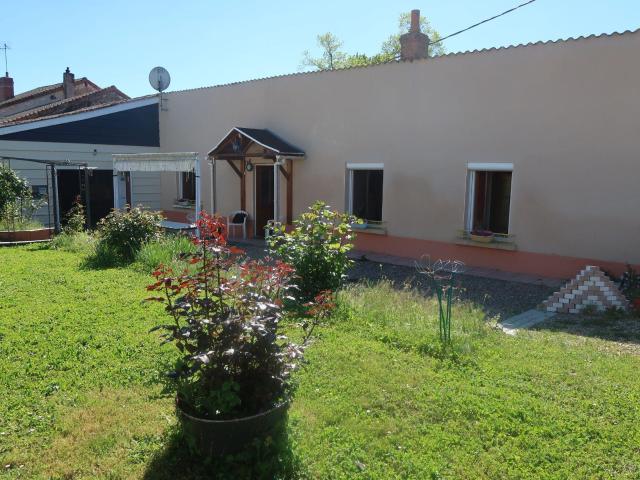 Maison à vendre à Beaumont Saint Cyr 86490