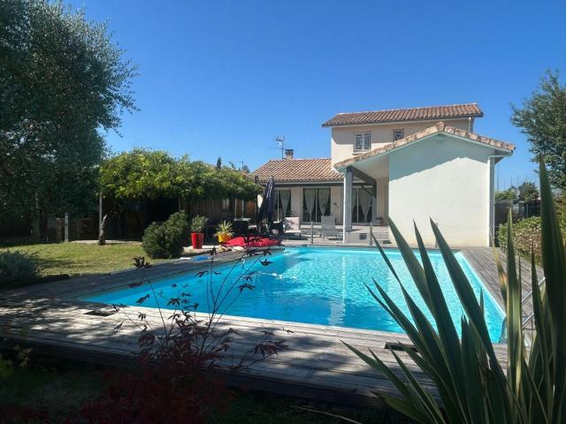Maison à vendre à Blanquefort 33290