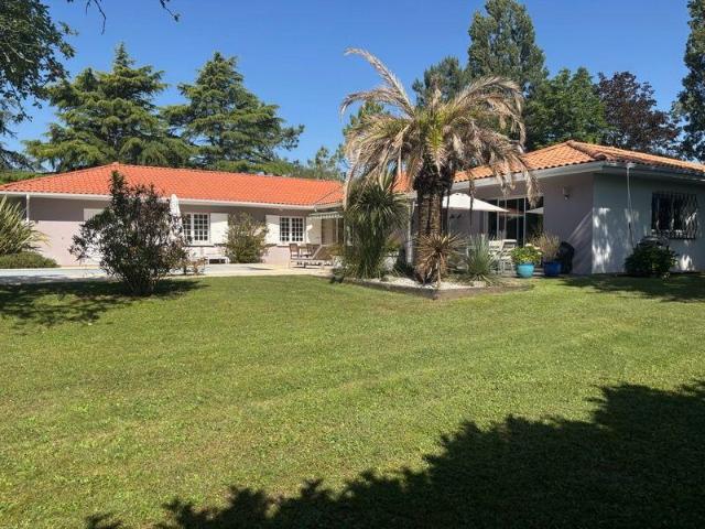 Maison à vendre à Blanquefort 33290