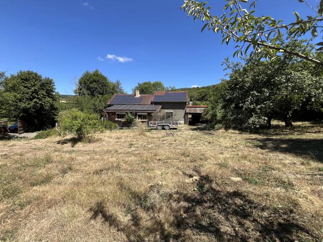 Maison à vendre à Chaumard – à seulement 2 minutes du lac de Pannecière