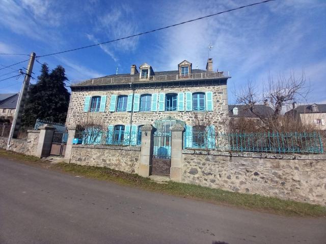 Maison à vendre à Chavagnac 15300