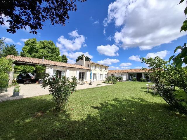 Maison à vendre à Courcoury 17100