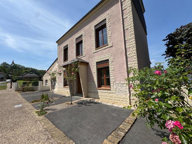 Maison à vendre à Donchery 08350