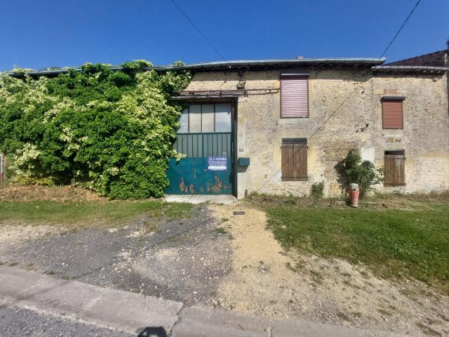 Maison à vendre à Écordal 08130