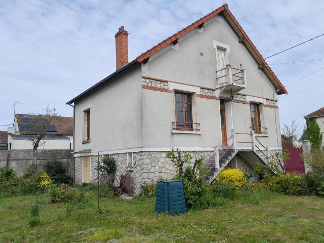 Maison à vendre à Fleury les Aubrais 45400
