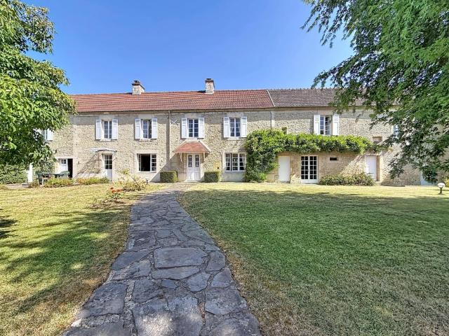Maison à vendre à Hérouvillette 14850