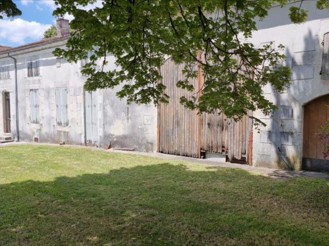 Maison à vendre à Jonzac 17500