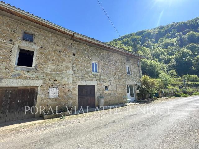 Maison à vendre à Jujurieux 01640
