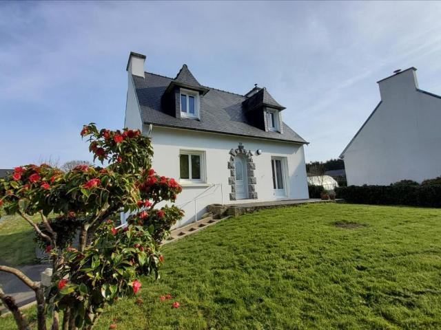 Maison à vendre à Kergloff 29270
