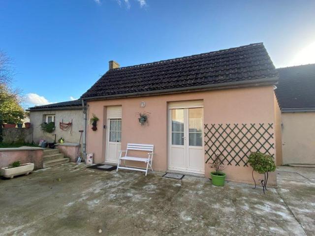 Maison à vendre à Lamnay 72320