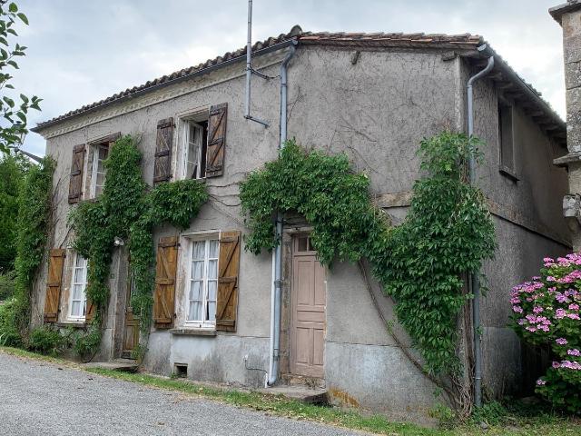 Maison à vendre à Latouille Lentillac 46400