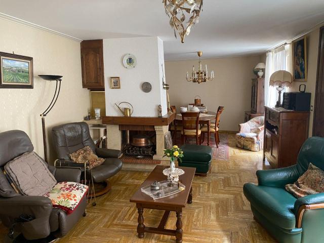 Maison à vendre à Le Mesnil sur Oger 51190