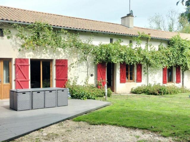 Maison à vendre à Lezay 79120