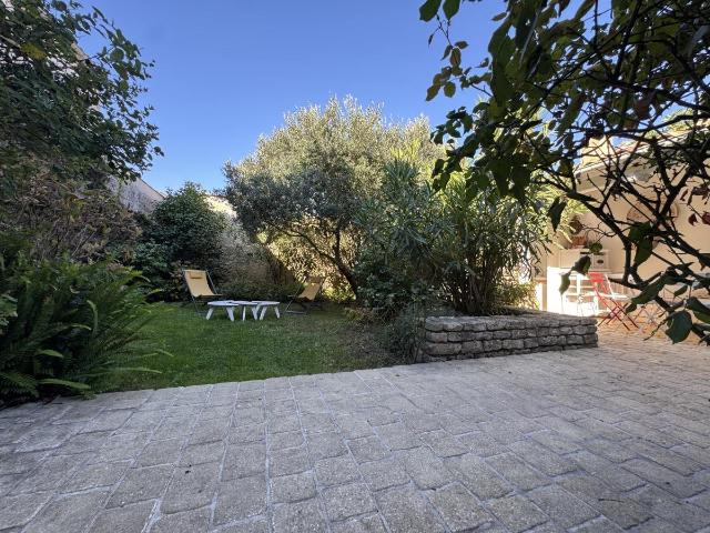 Maison à vendre à Loix 17111