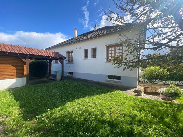 Maison à vendre à Neuville aux Bois 45170