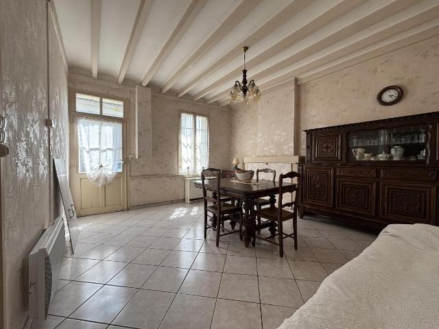 Maison à vendre à Neuvy le Roi 37370