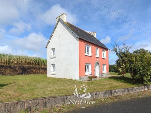 Maison à vendre à Plounévez Lochrist 29430