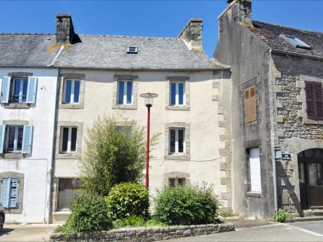 Maison à vendre à Plounéour Ménez 29410