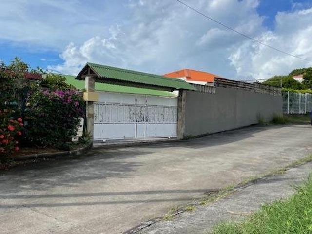 Maison à vendre à Schœlcher 97233