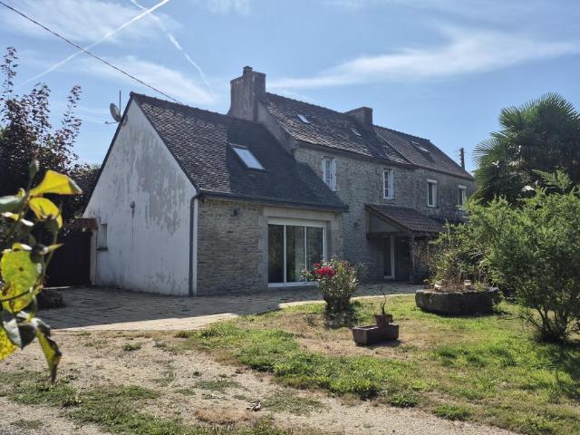 Maison à vendre à Saint Thégonnec Loc Eguiner 29410