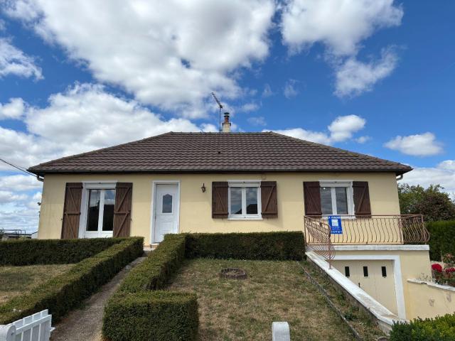 Maison à vendre à Saint Cosme en Vairais 72110