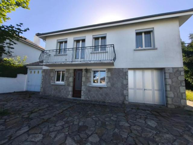Maison à vendre à Saint Mamet la Salvetat 15220