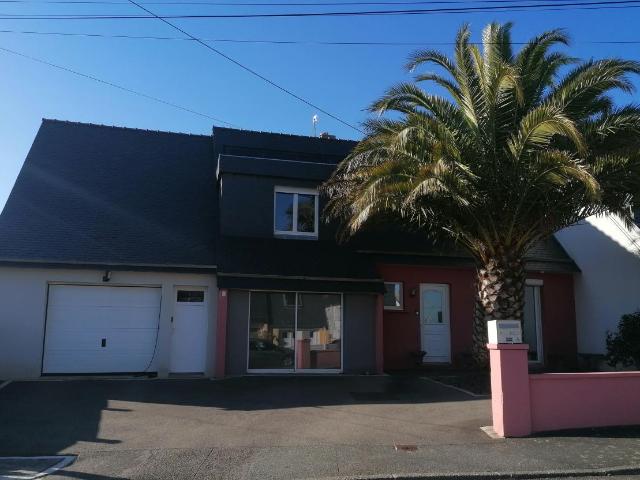 Maison à vendre à Saint Martin des Champs 29600