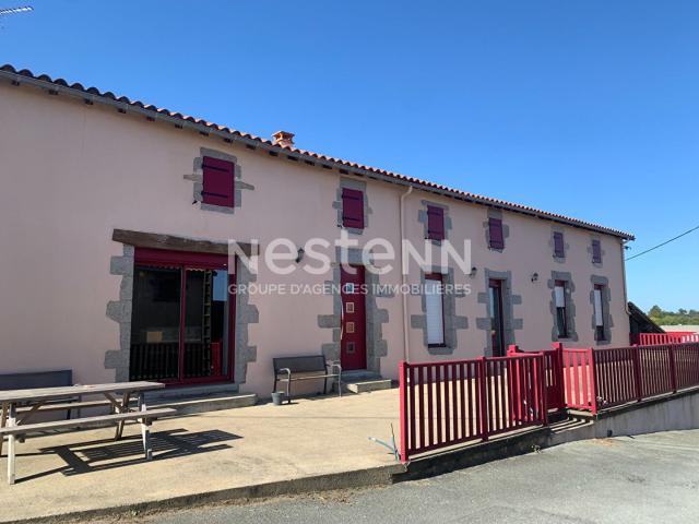 Maison à vendre à Saint Mesmin de 217m² habitable, 373000. 217m² Saint Mesmin