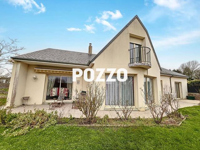 Maison 135m2 F6 à vendre à Saint Pair sur Mer Hangar 80m2. terrain 900m2