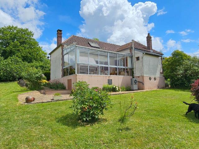 Maison à vendre à Saint Sauveur en Puisaye 89520
